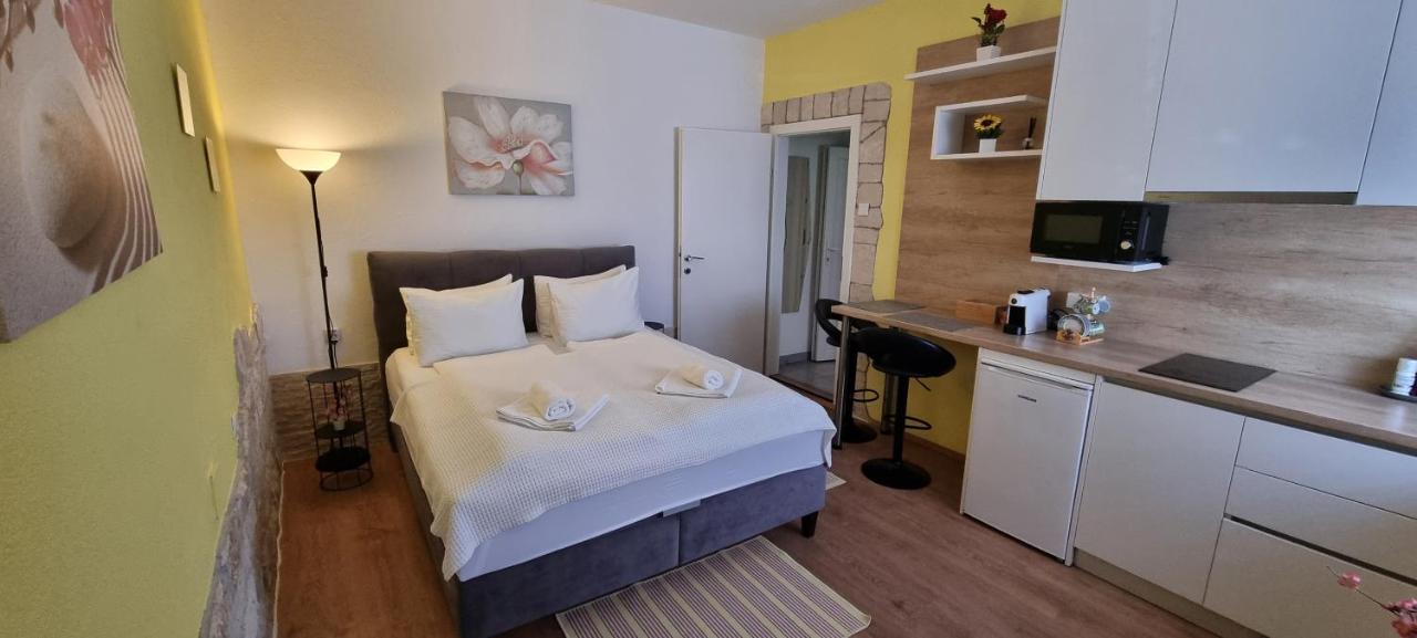 Studio apartment Lori - B&B Pola