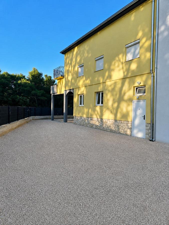 Apartman EiS - Chambres d'hôtes Sibenik