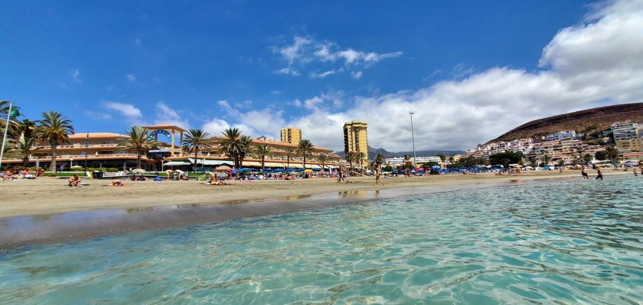 Torres del Sol-La Perla- Beachfront & Ocean View - B&B Los Cristianos