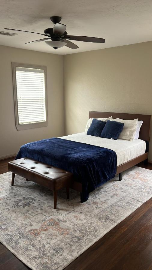 Cozy Blissful 2BR Near Downtown Houston & Med Center - Chambres d'hôtes Houston