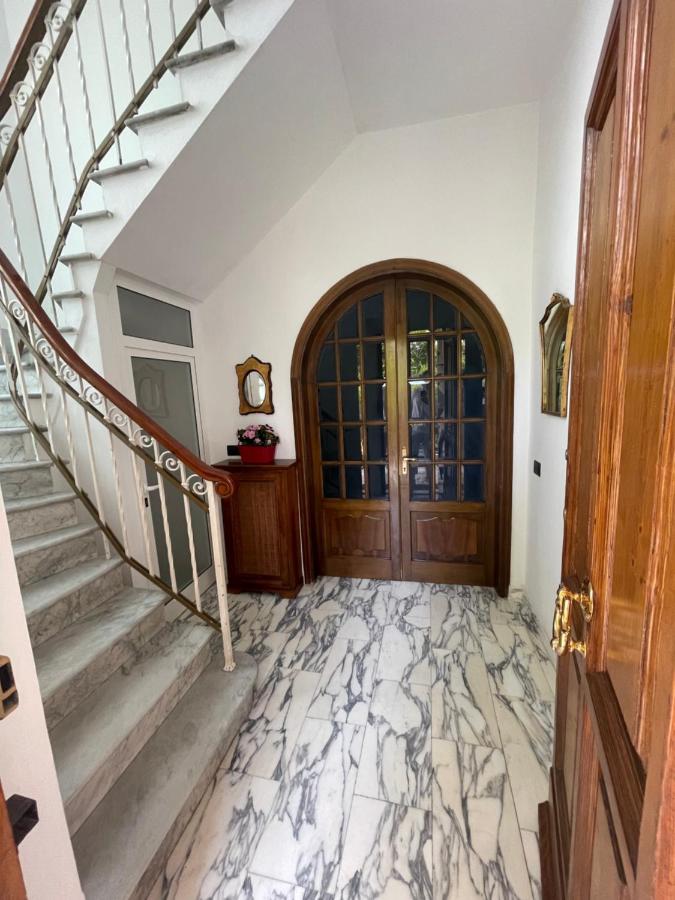 Appartamento In Villa Sull'Arno P1 e PT - Ferienwohnung Pisa