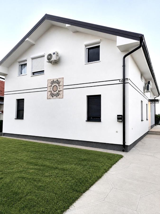 Zorica Guest Rooms - B&B Jakovo