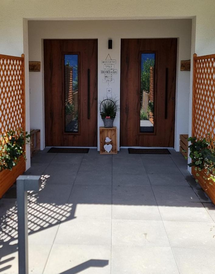 Chalet Bergzauber, Ferienwohnung Rosenlaui - B&B Hasliberg