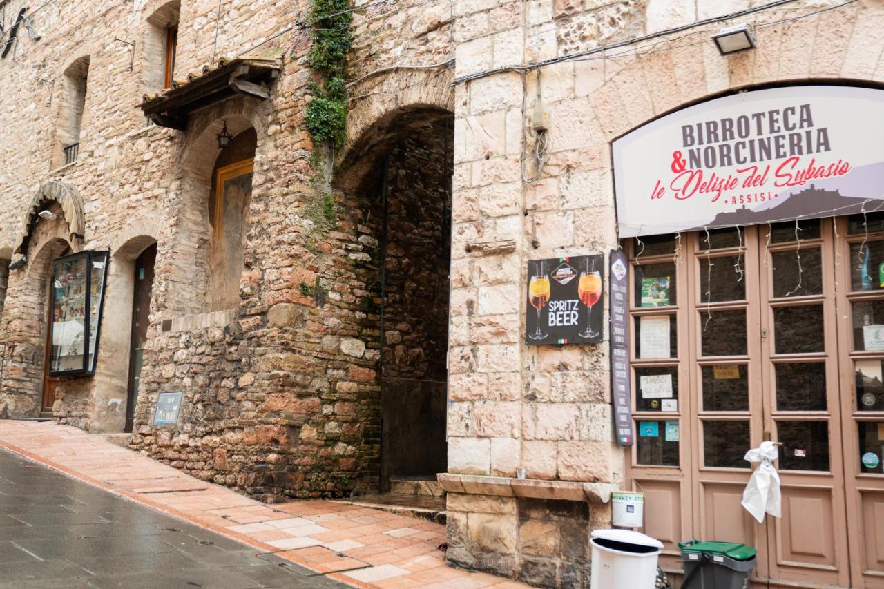 Dimora romantica a 2 min dalla basilica - B&B Assisi