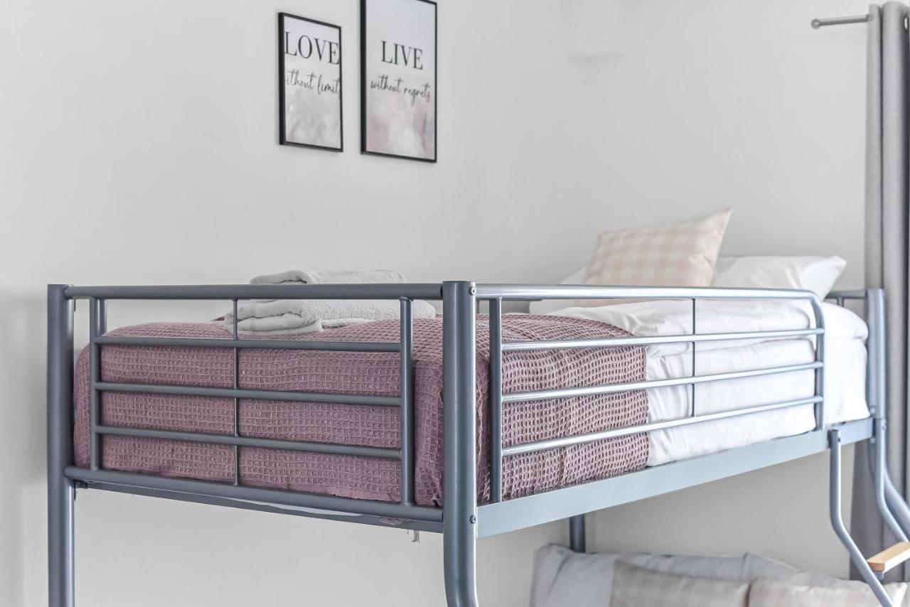 Camden Central Stay Steps from Tube - B&B Londra