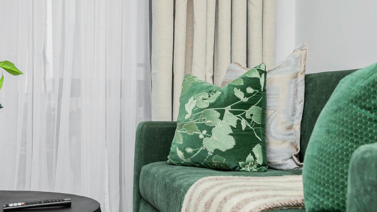 Eva Luxe Lofts C402 - Ferienwohnung Gaborone