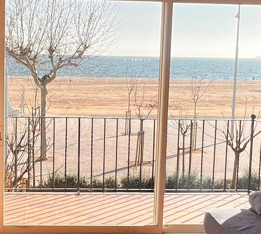 Voramar Palamós, desconnexió a primera línia - B&B Palamós