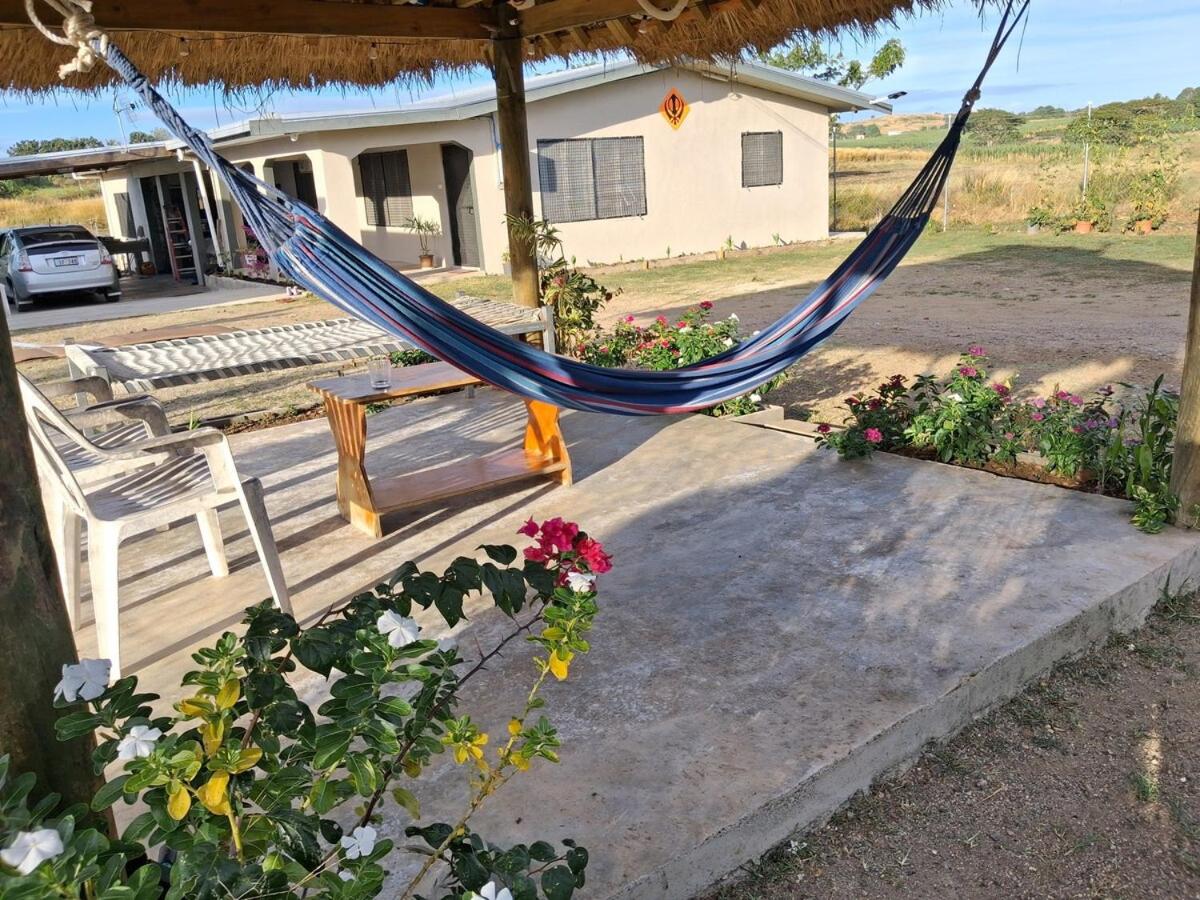 Singh Apartments - Bed and Breakfast Naidi