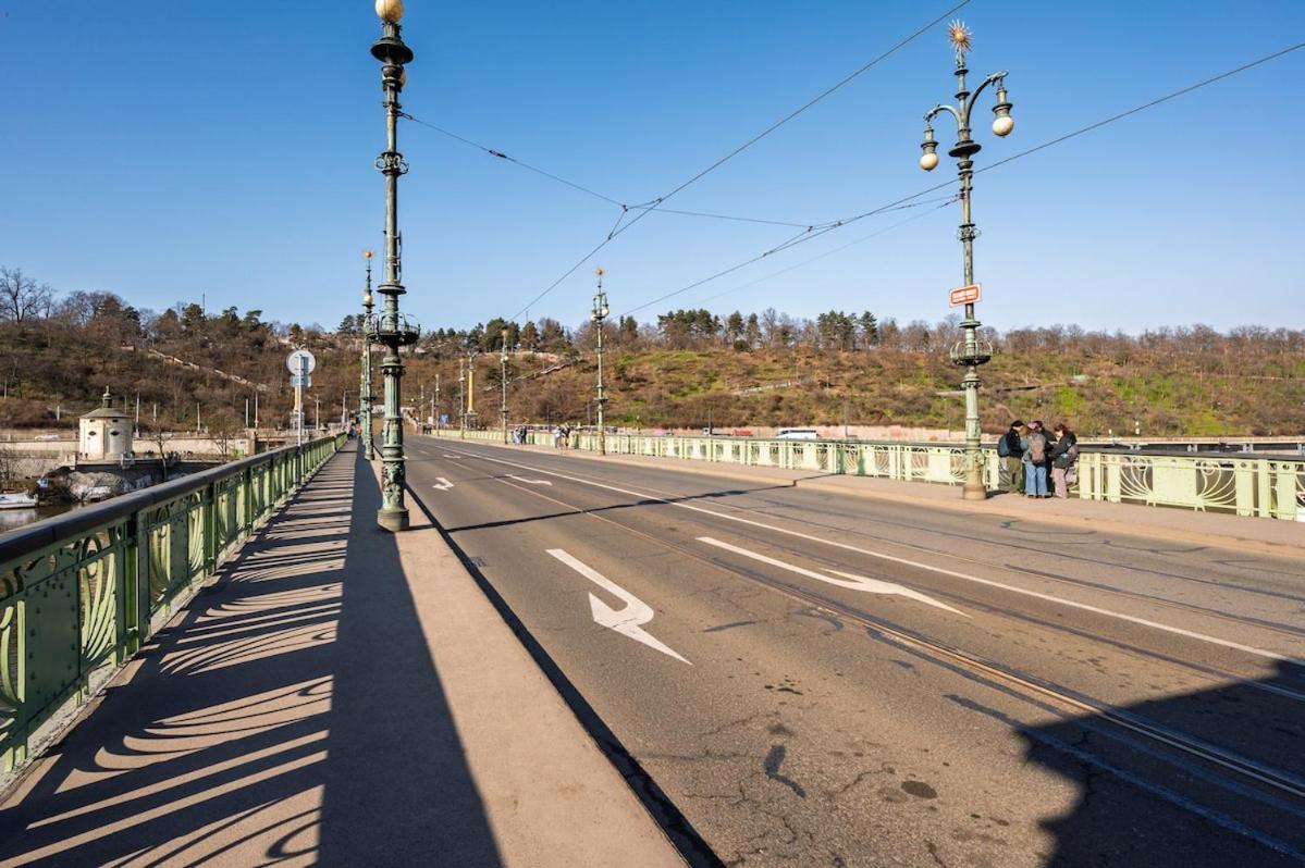 Old town Riverside luxury apartment - B&B Praga