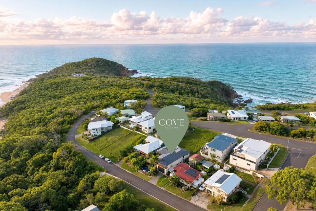 Moorings 1770 - Luxury Couples Retreat with Ocean Views - Bed and Breakfast Seventeen Seventy