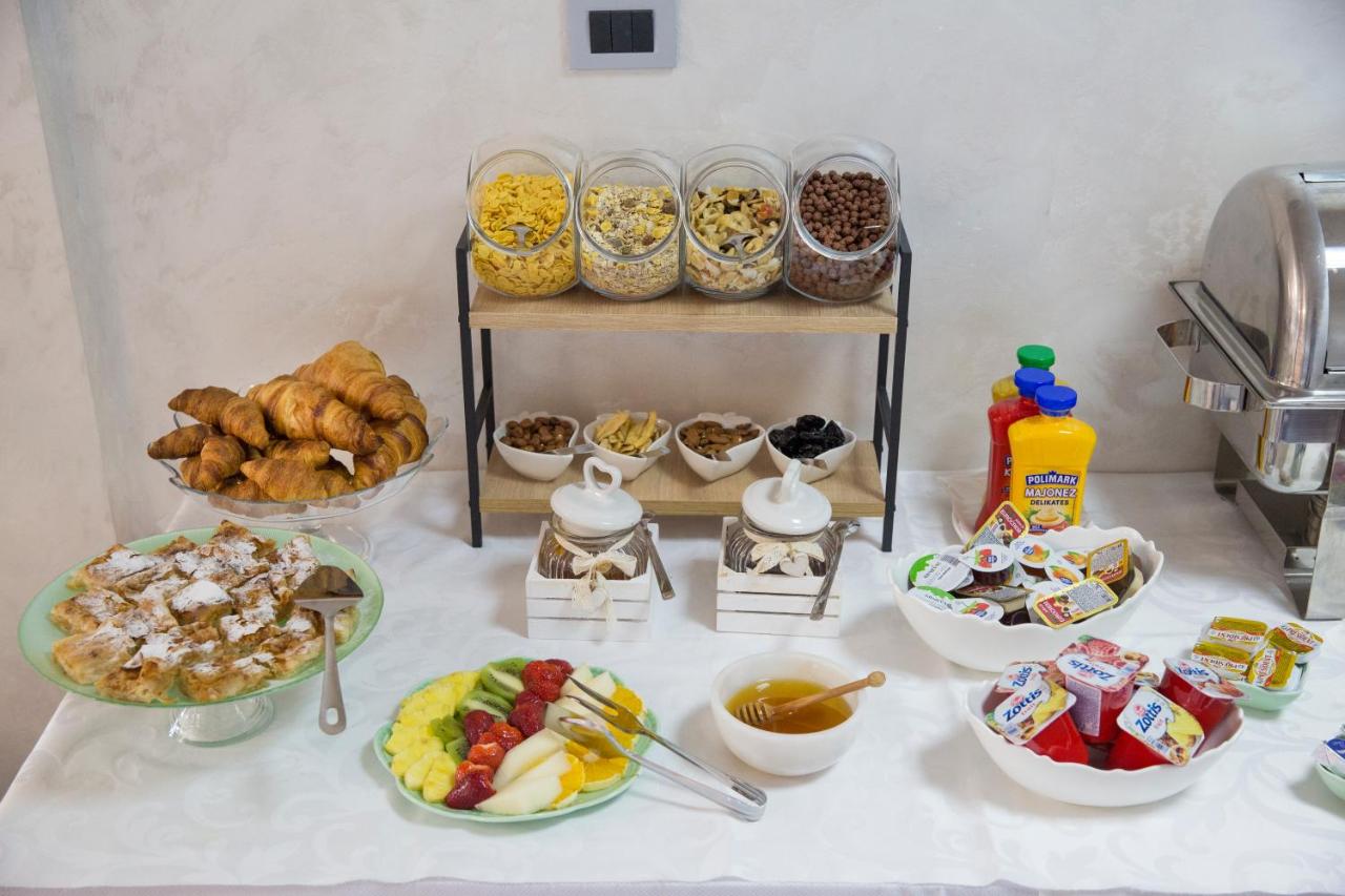 Hotel Perseus Budva - Bed and Breakfast Budva