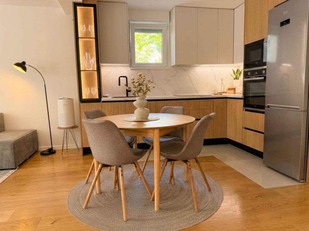 Modern 2BR Apartment Near Old Bridge - B&B Mostar