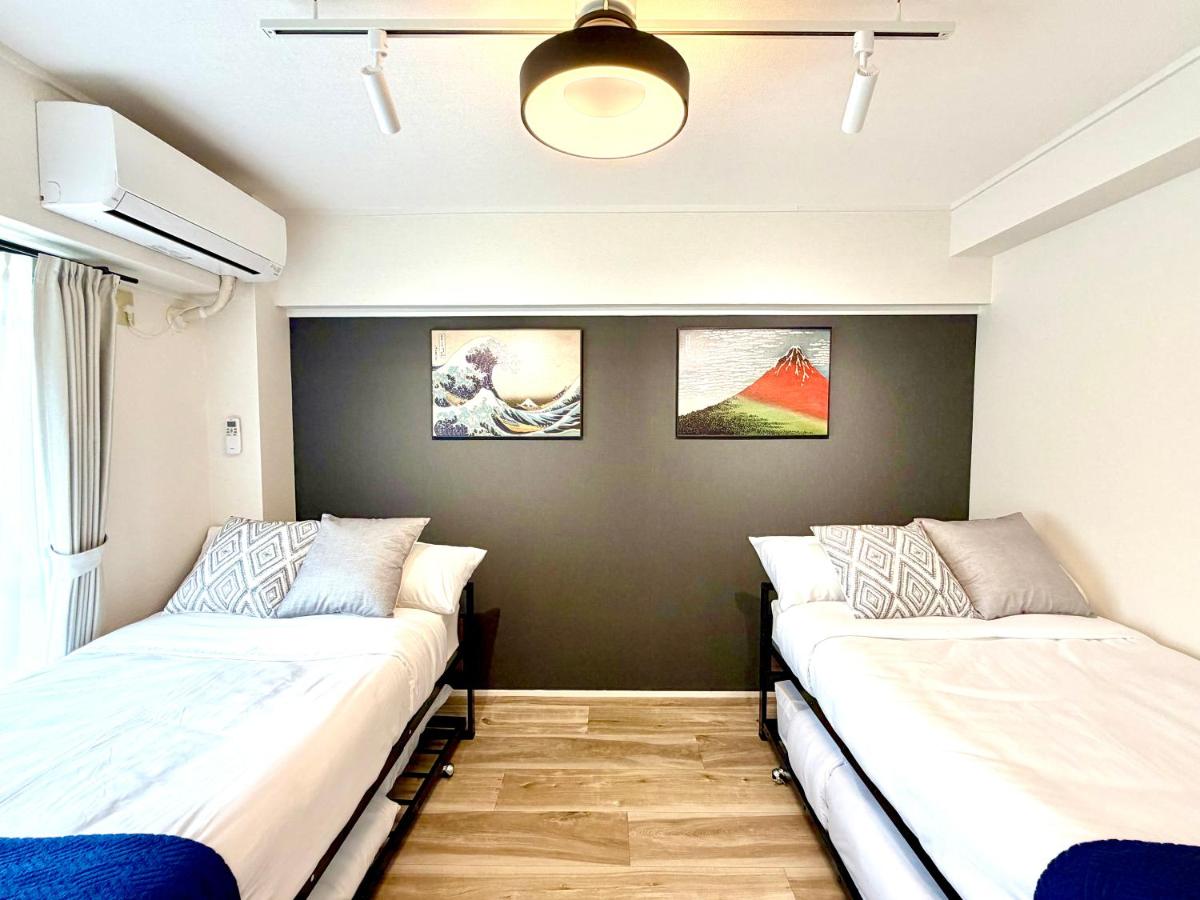 #405 Tokyo Ryogoku Hokusai Katsushika - B&B Tokio