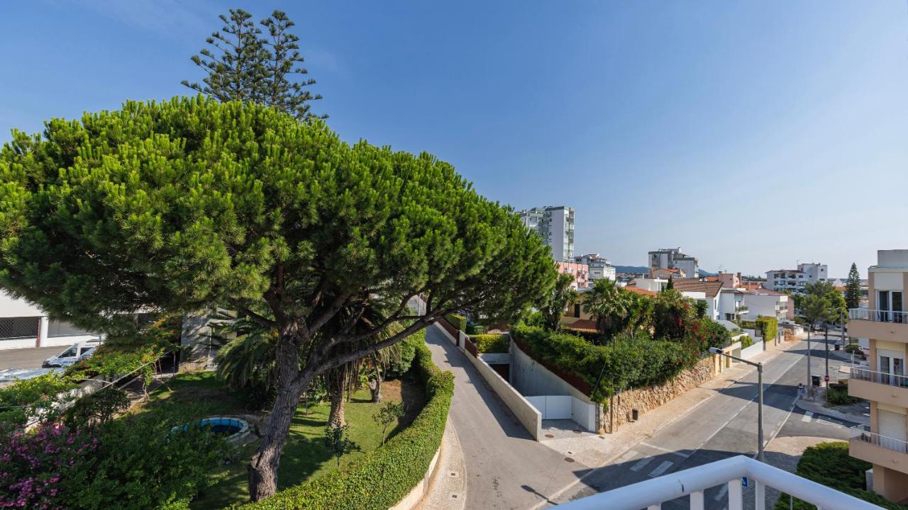 Stunning 3BDR Flat with Balcony & AC by LovelyStay - B&B Cascais