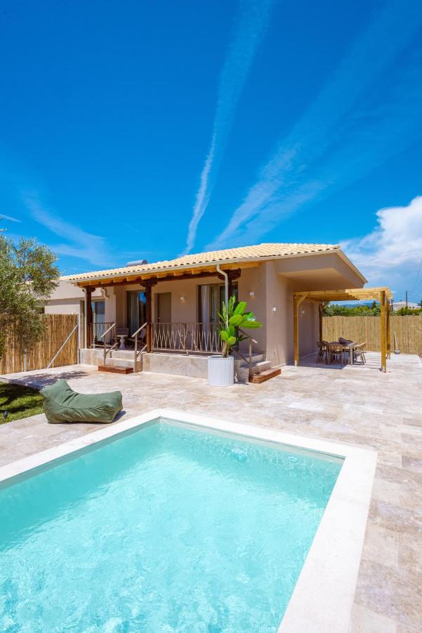 Terra Elea Luxury Pool Suite Petra - Ferienwohnung Nikiti