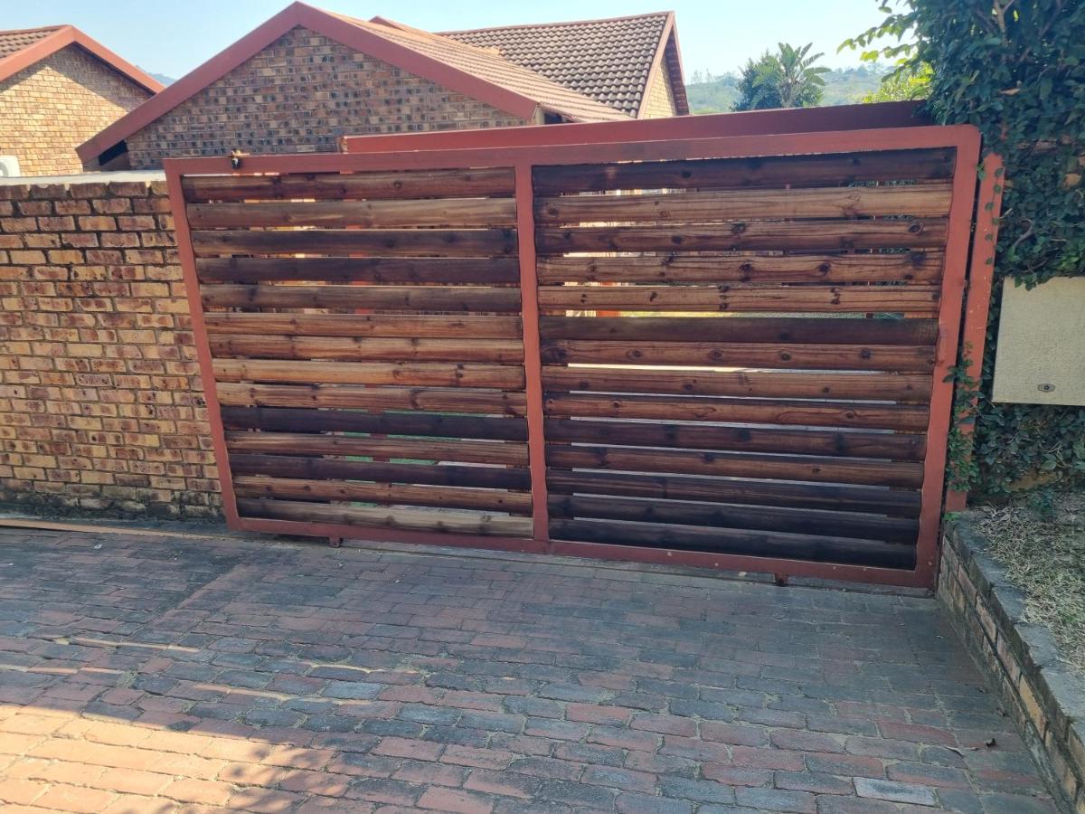 Kingfisher Hideaway - Ferienwohnung Mbombela