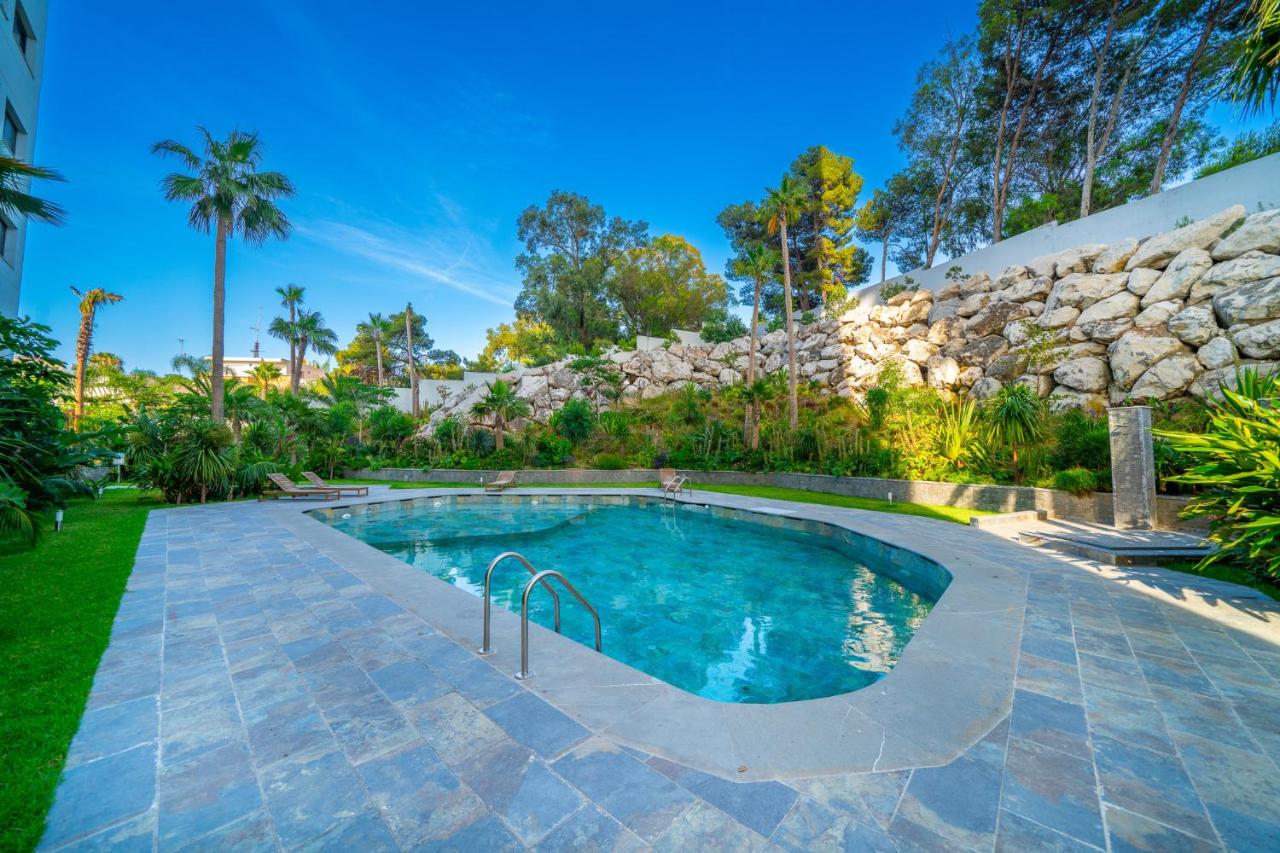 Luxurious three bedroom Apartment with Private Pool, Terraces and Parking in Prestigious Coral Towers - Chambres d'hôtes Tanger