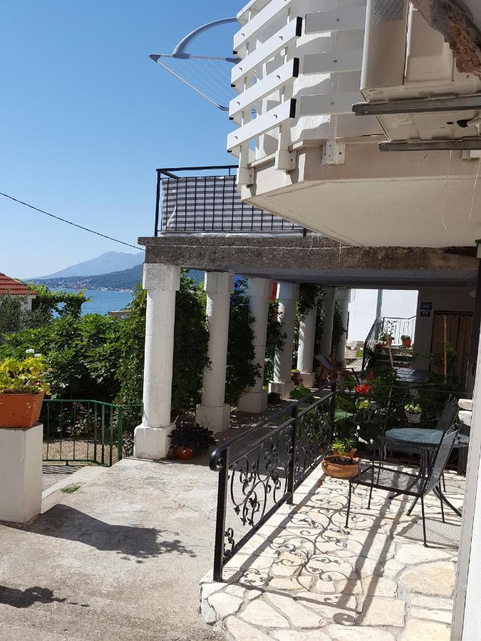 Apartments Anita - Ferienwohnung Gradac