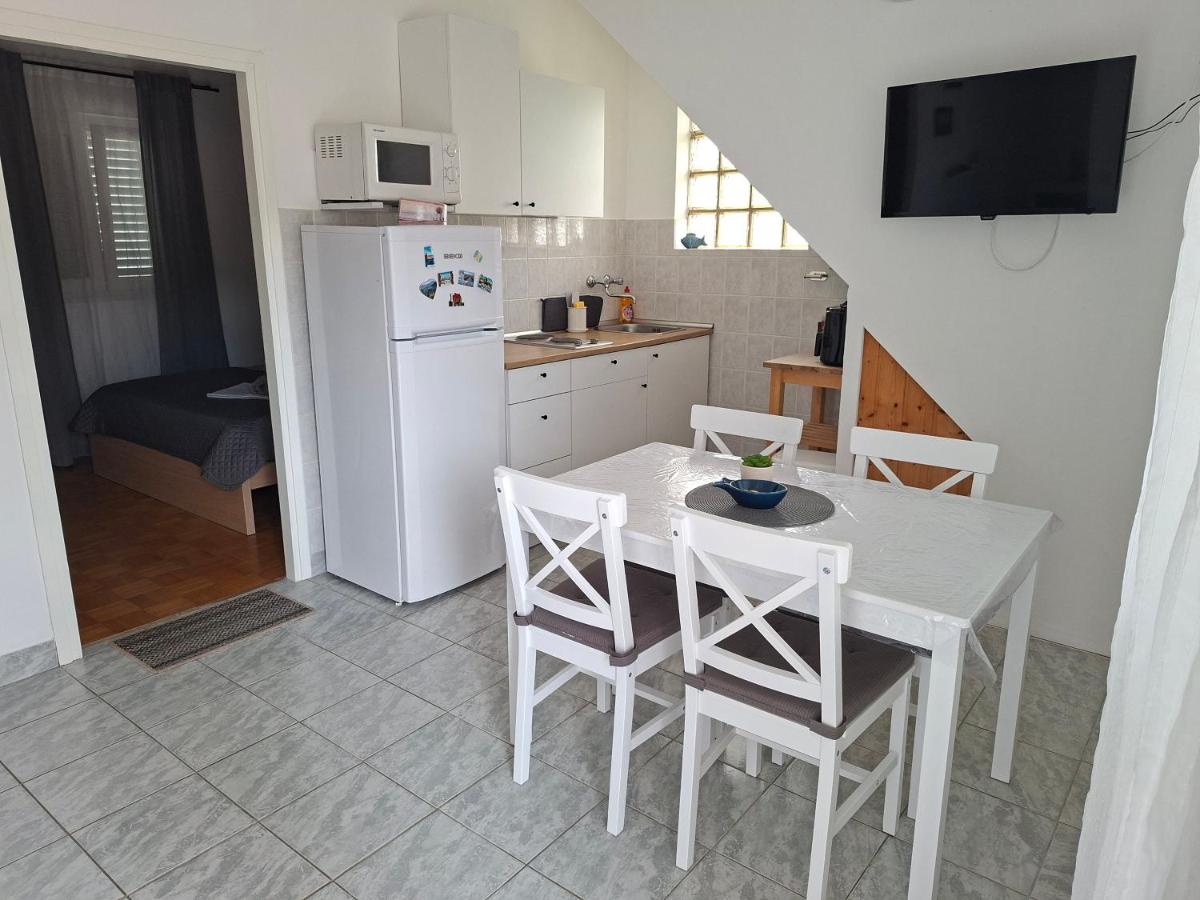 Apartman Meli - B&B Rab