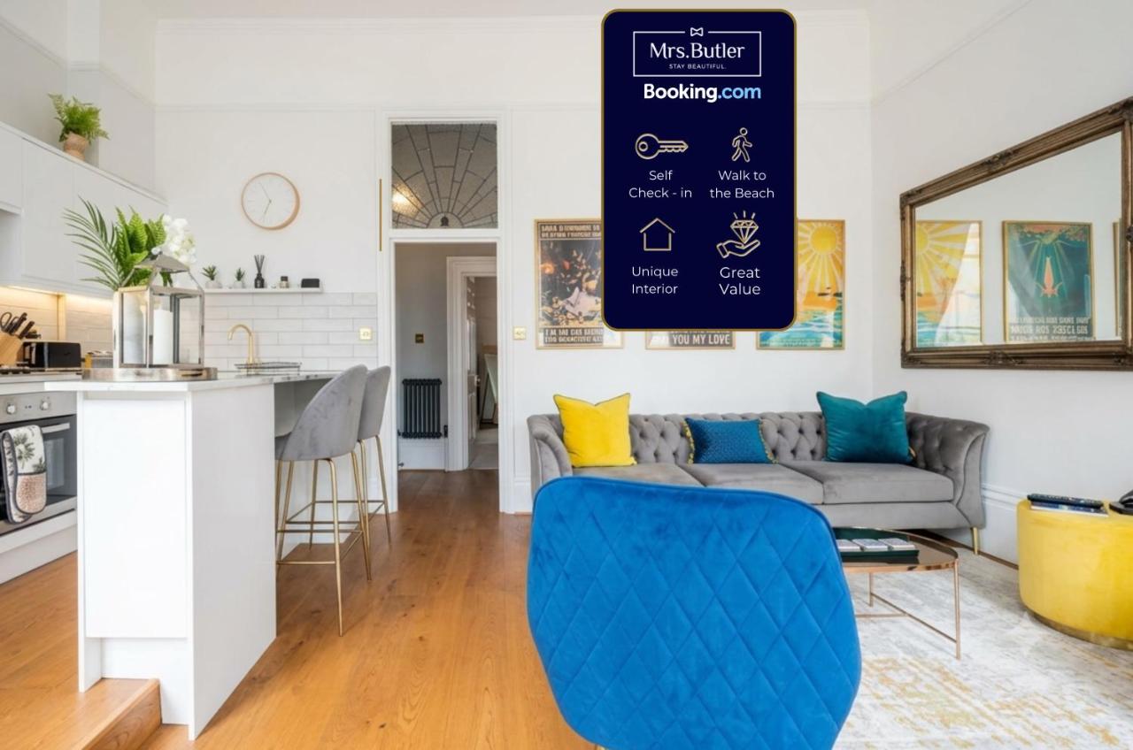 Seaside Balcony Retreat By Mrs Butler Relocation Accommodation Brighton - B&B Brighton