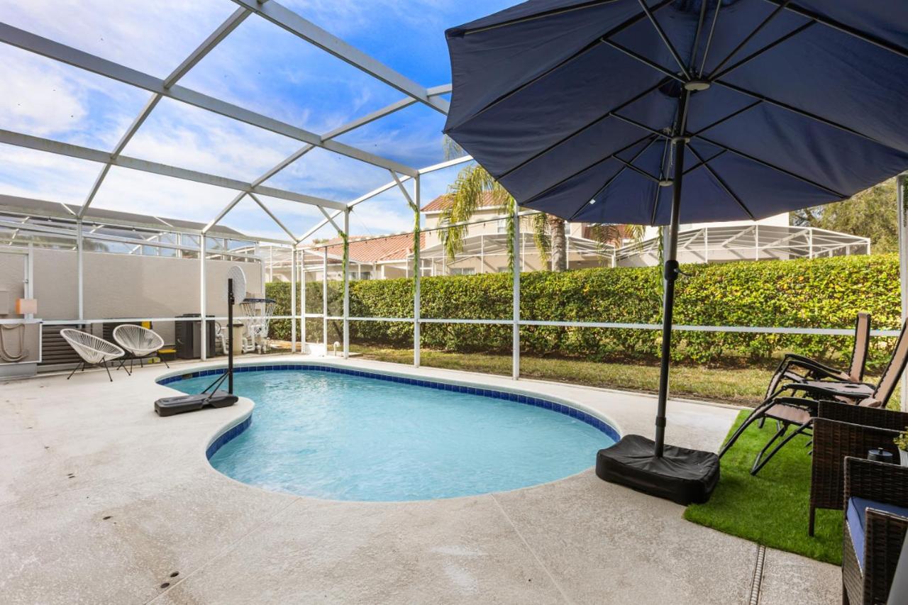 Themed Heated Saltwater Pool with Arcade & Movie Room - B&B Davenport