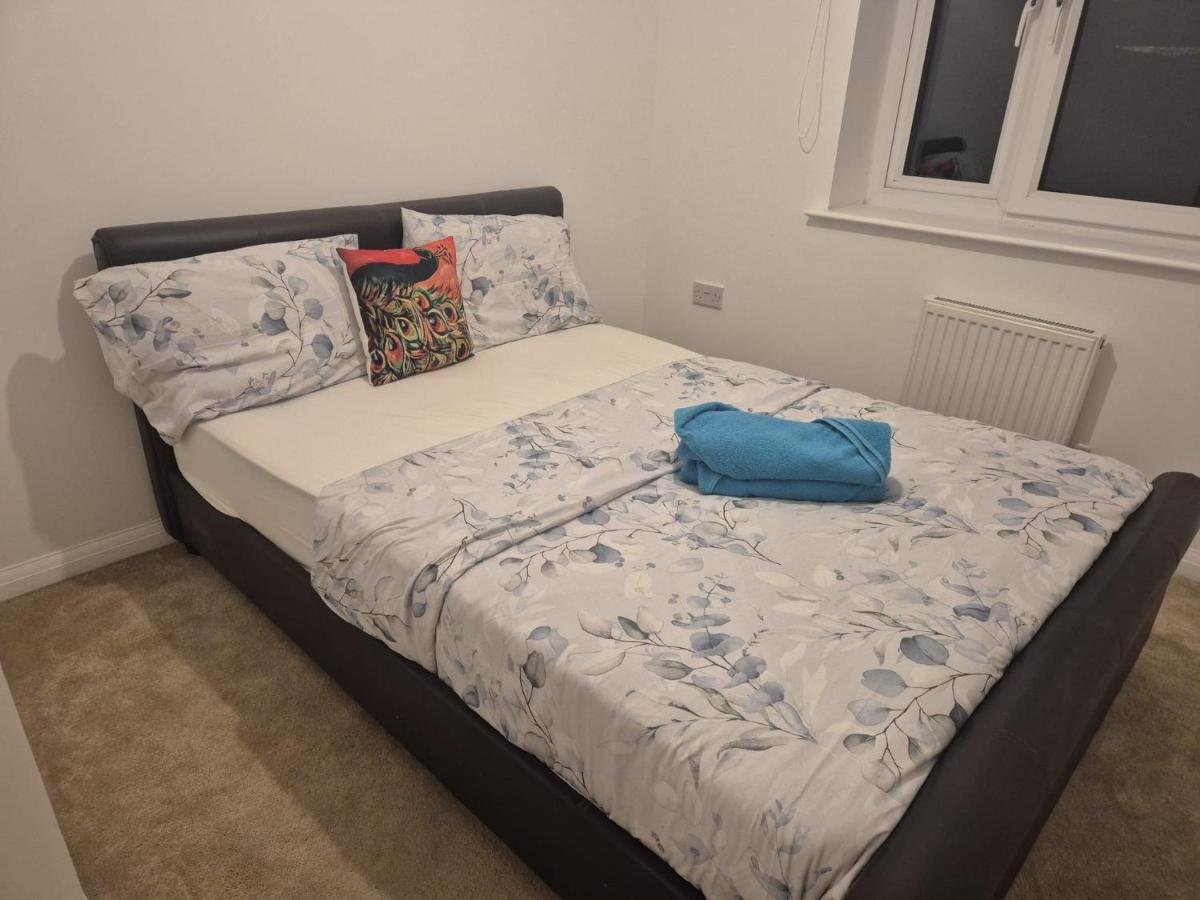 Bexleyheath Living A Modern, Warm & Spacious Home for Contractors, Families and Groups - Chambres d'hôtes Bexleyheath