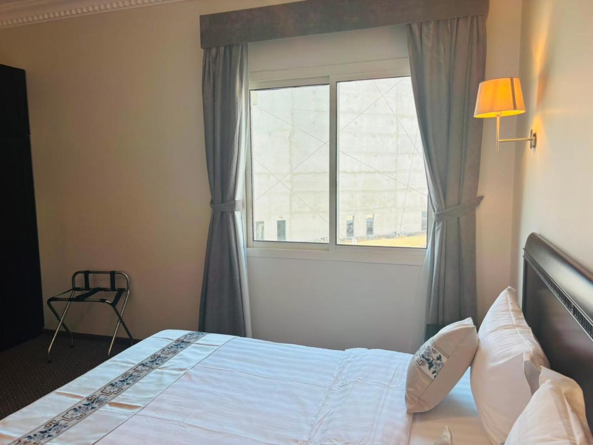 الجوهرة سويت للشقق المخدومة2 - Chambres d'hôtes Taëf