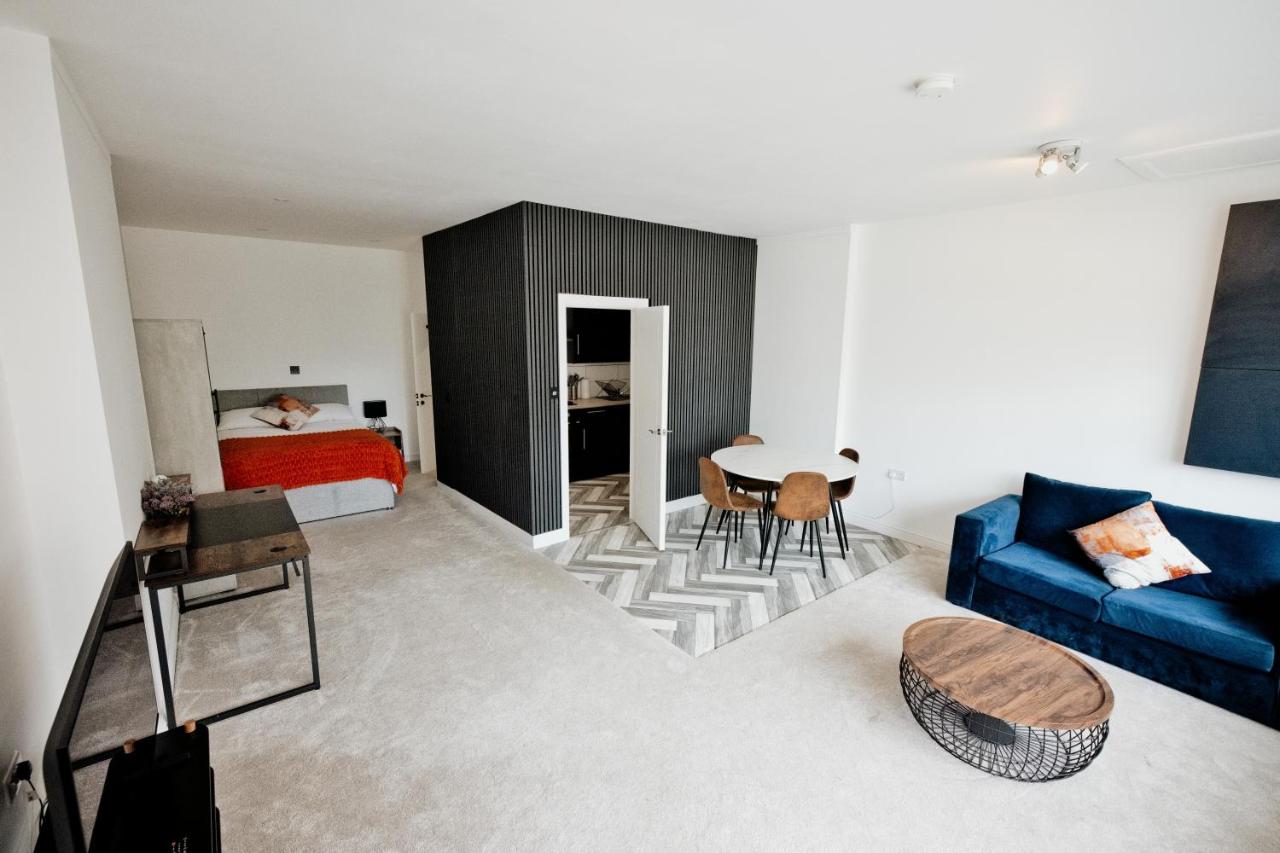 The Spacious Suite by JS Apartments - Ferienwohnung Blackburn