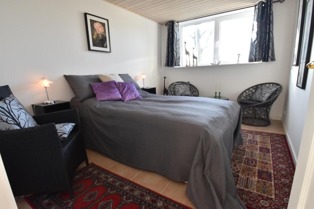 Standard Double Room with Shared Bathroom