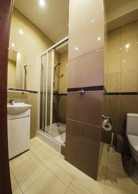 Habitación Triple Confort con ducha