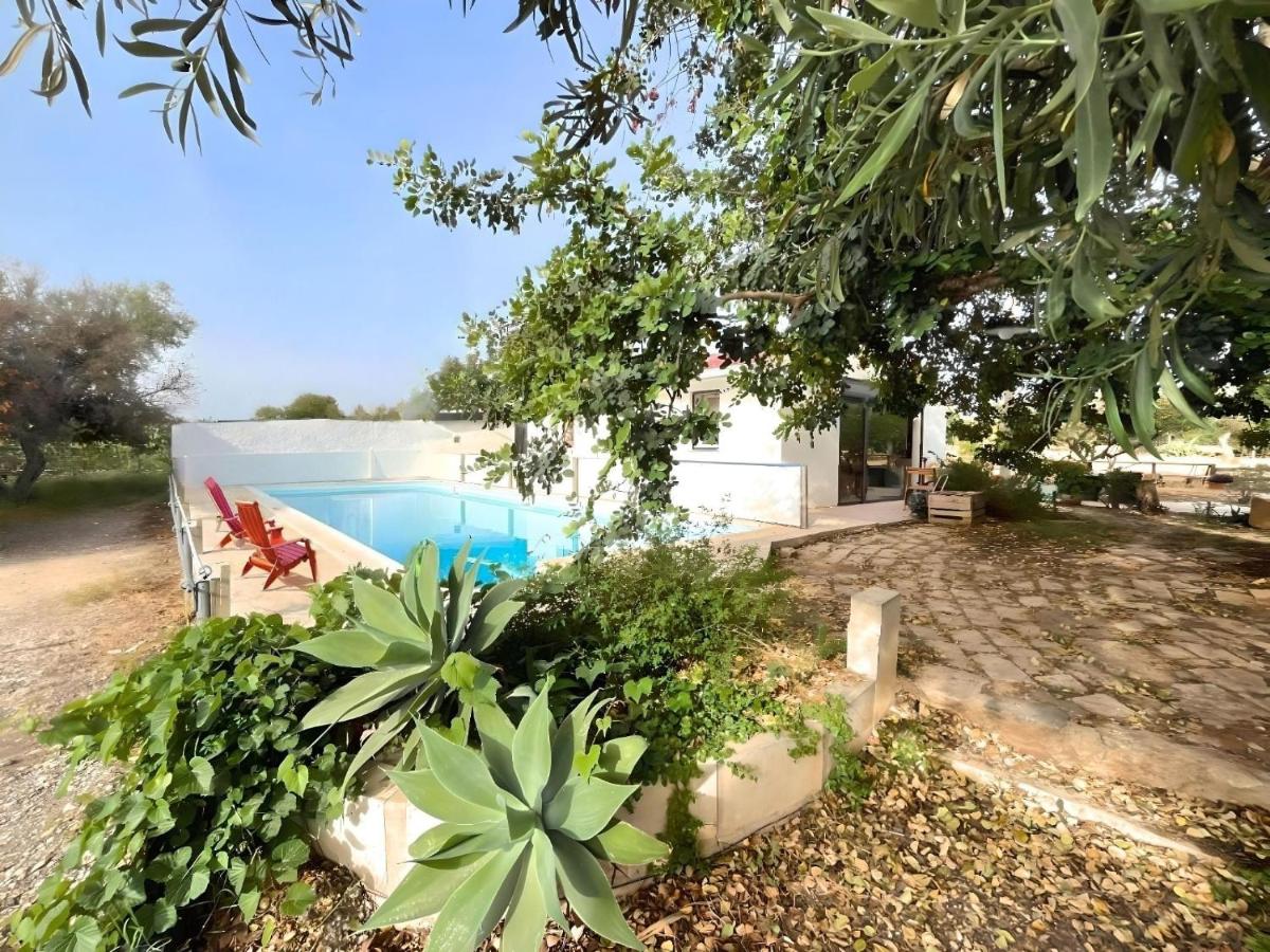 Casa della Salvia con Piscina, relax in campagna vicino al mare - B&B Santa Croce Camerina