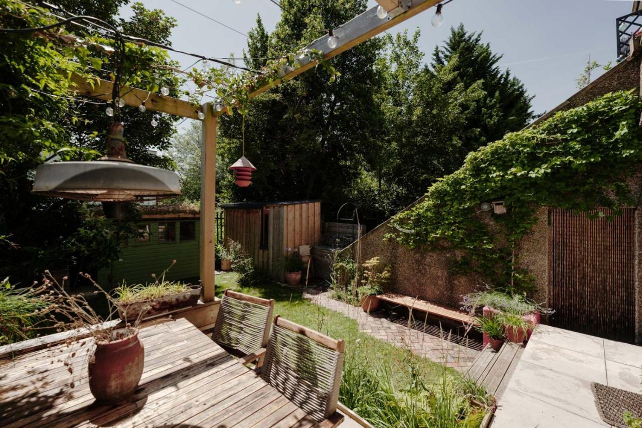 Garden Retreat: St Andrews 2-Bed Stay - Chambres d'hôtes Bristol