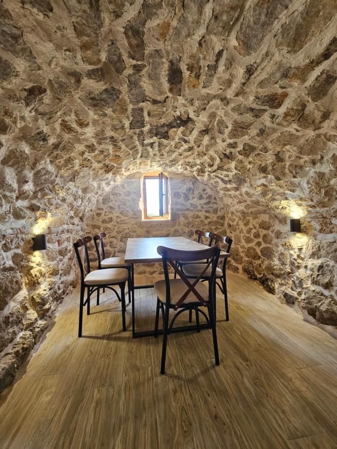 The Wine Cellar Apartment Skadar Lake - B&B Vranjina