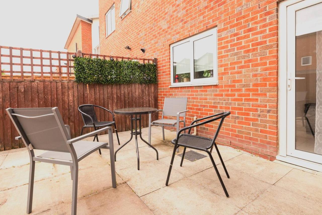 Gemstone Emerald - CoopLIVE - Etihad - Free Parking - Chambres d'hôtes Manchester