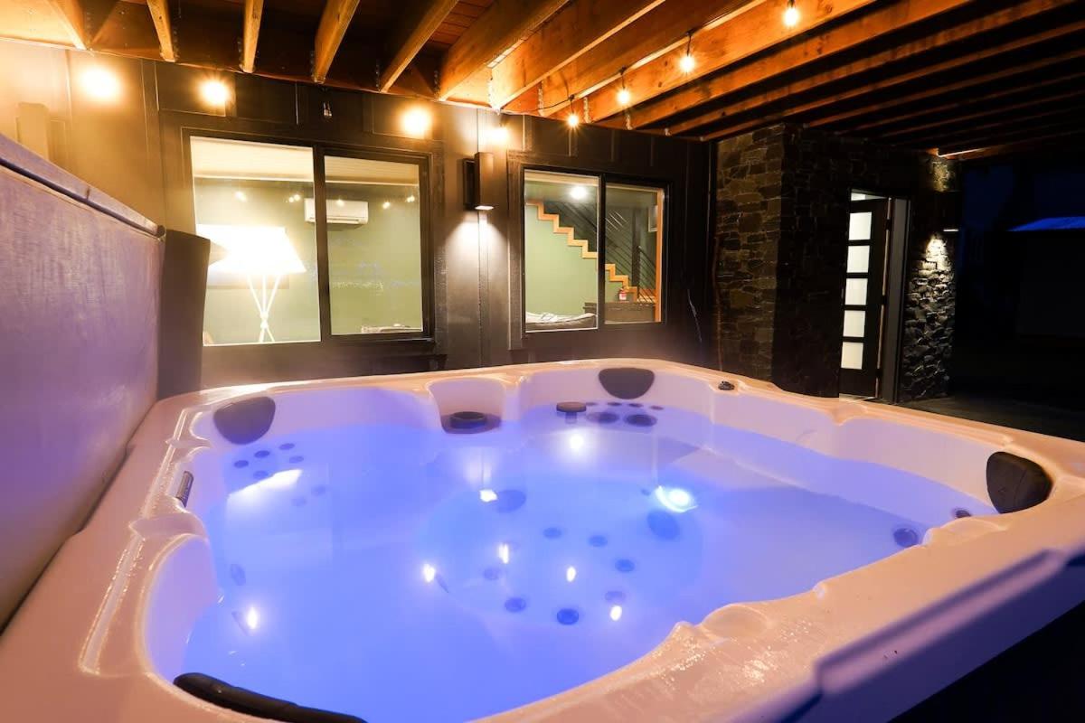 Whistler Peak Lodge - B&B Glacier