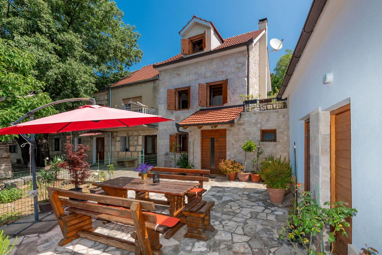 Villa Standard