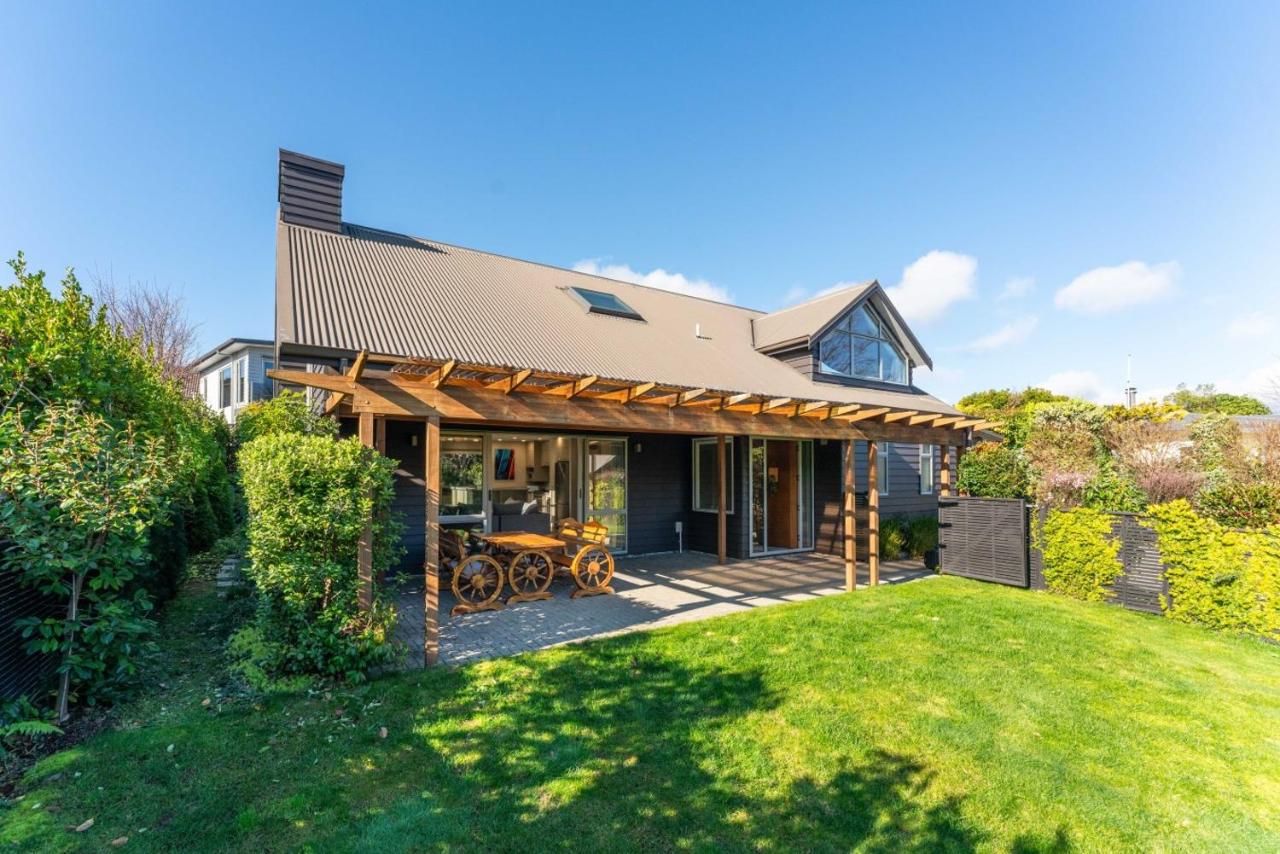 Hidden Sanctuary-secluded garden, 500m from lake - Chambres d'hôtes Taupo
