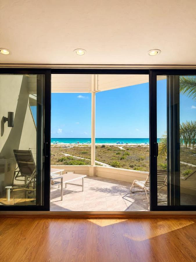 Luxury Beachfront Home at #1 Beach in USA - Bed and Breakfast Siesta Key