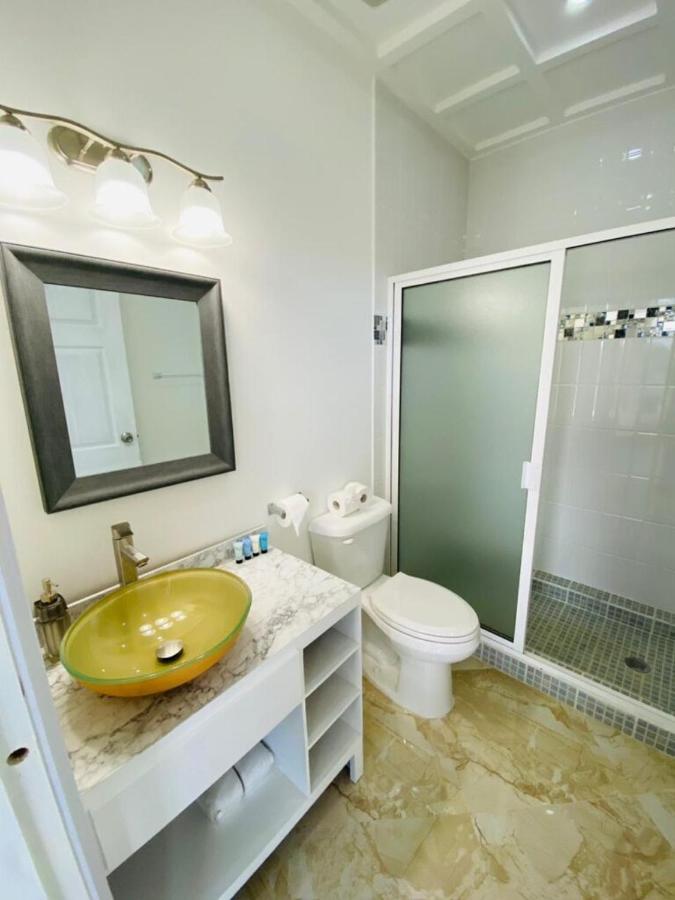 The Alexandria Marquis Hotel & Resorts Ltd - B&B San Ignacio