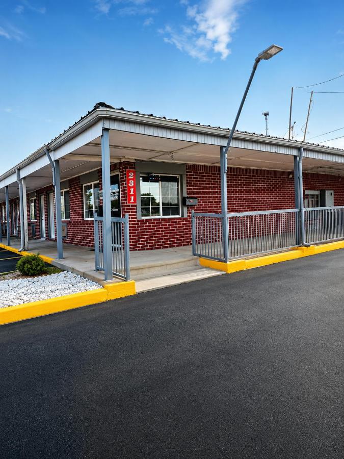 Ameristay Inn & Suites - B&B Orange