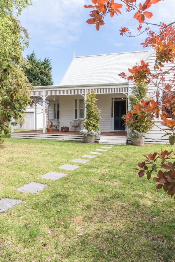 Hamptons On Selby- Barwon Heads. Family and couples beach escape - Bed and Breakfast Barwon Heads