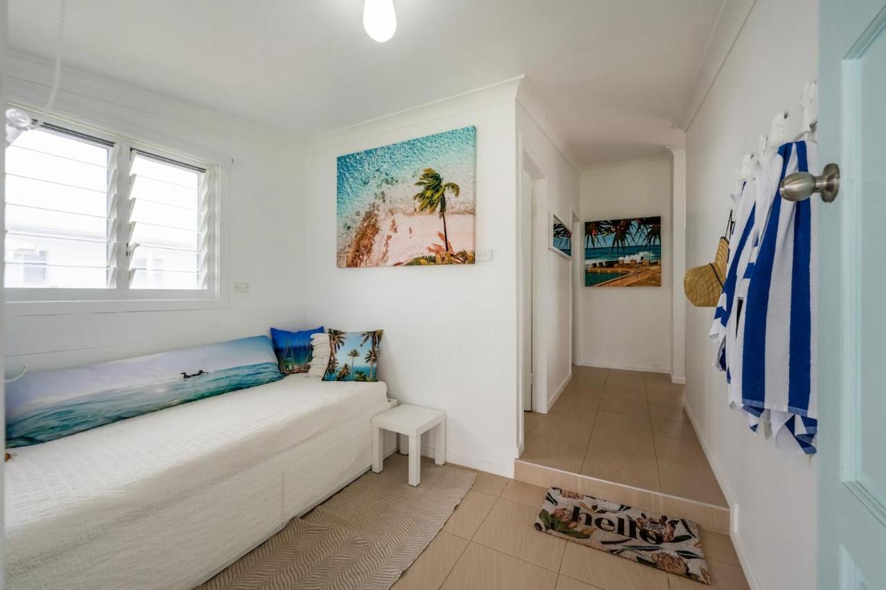 Driftaway- Absolute Beachfront- Stone Real Estate Yamba - B&B Brooms Head