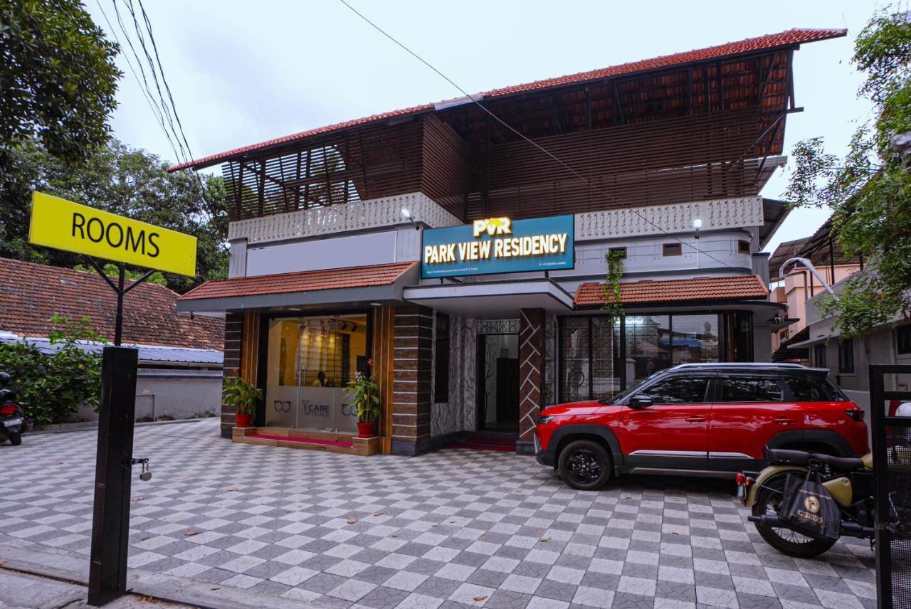 Park View Residency, Guest House Near Sree Padmanabhaswamy Temple - B&B Thiruvananthapuram