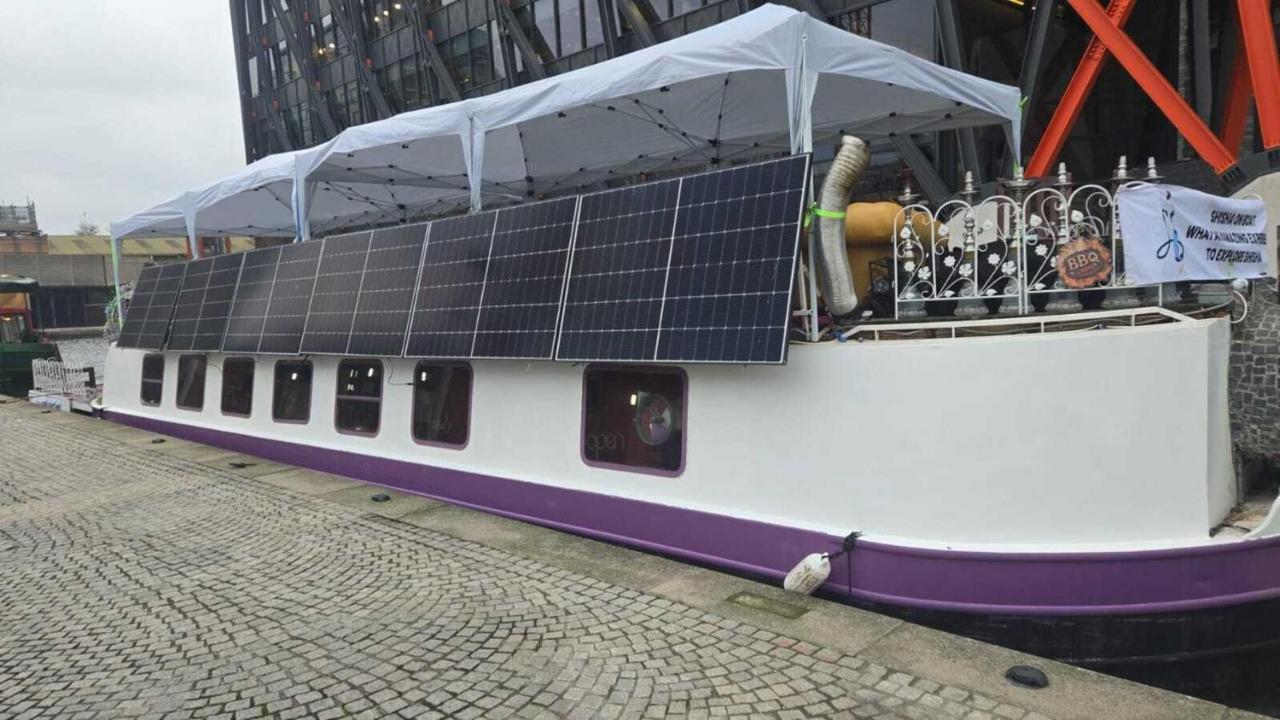 Unique Houseboat Retreat for 4 with Cafe - B&B Londra