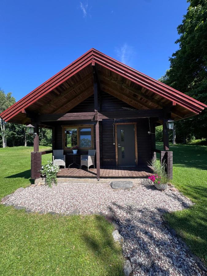 Laasi Cozy Cottage - Bed and Breakfast Kaigutsi