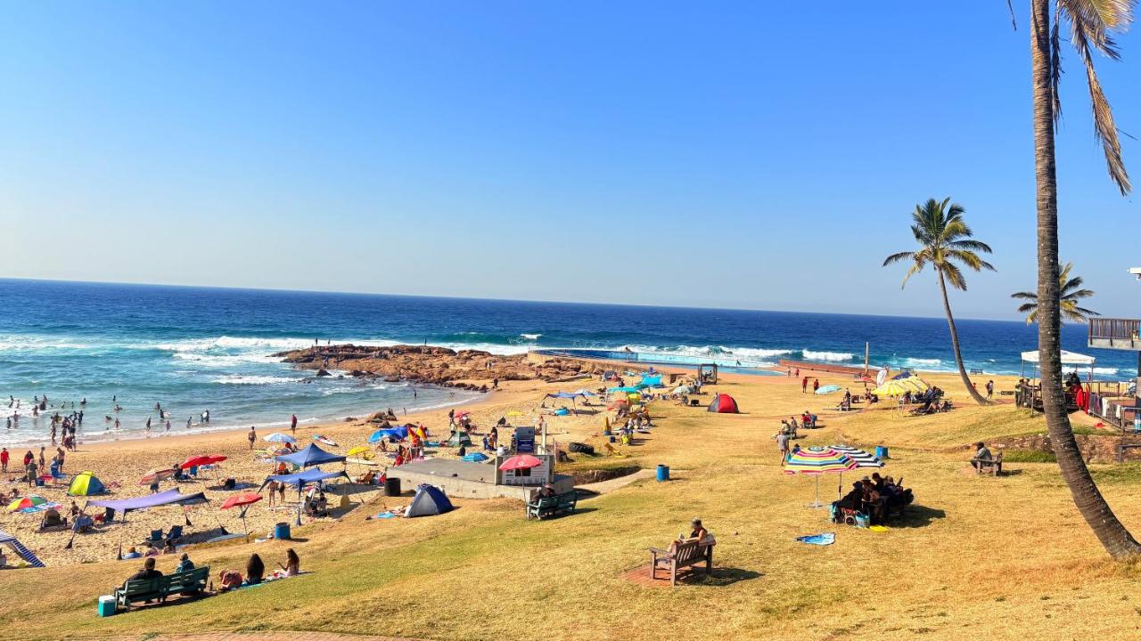 Oceans Whisper 704 beach apartment gated & Lift access - Bed and Breakfast Scottburgh