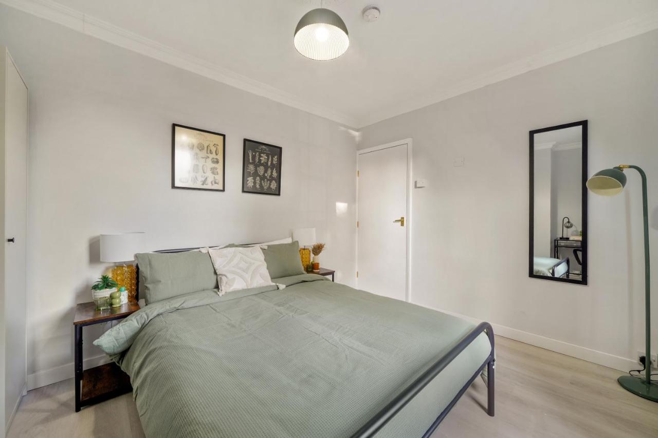Hanwell Hububb Rooms Near Hanwell Station - B&B Greenford