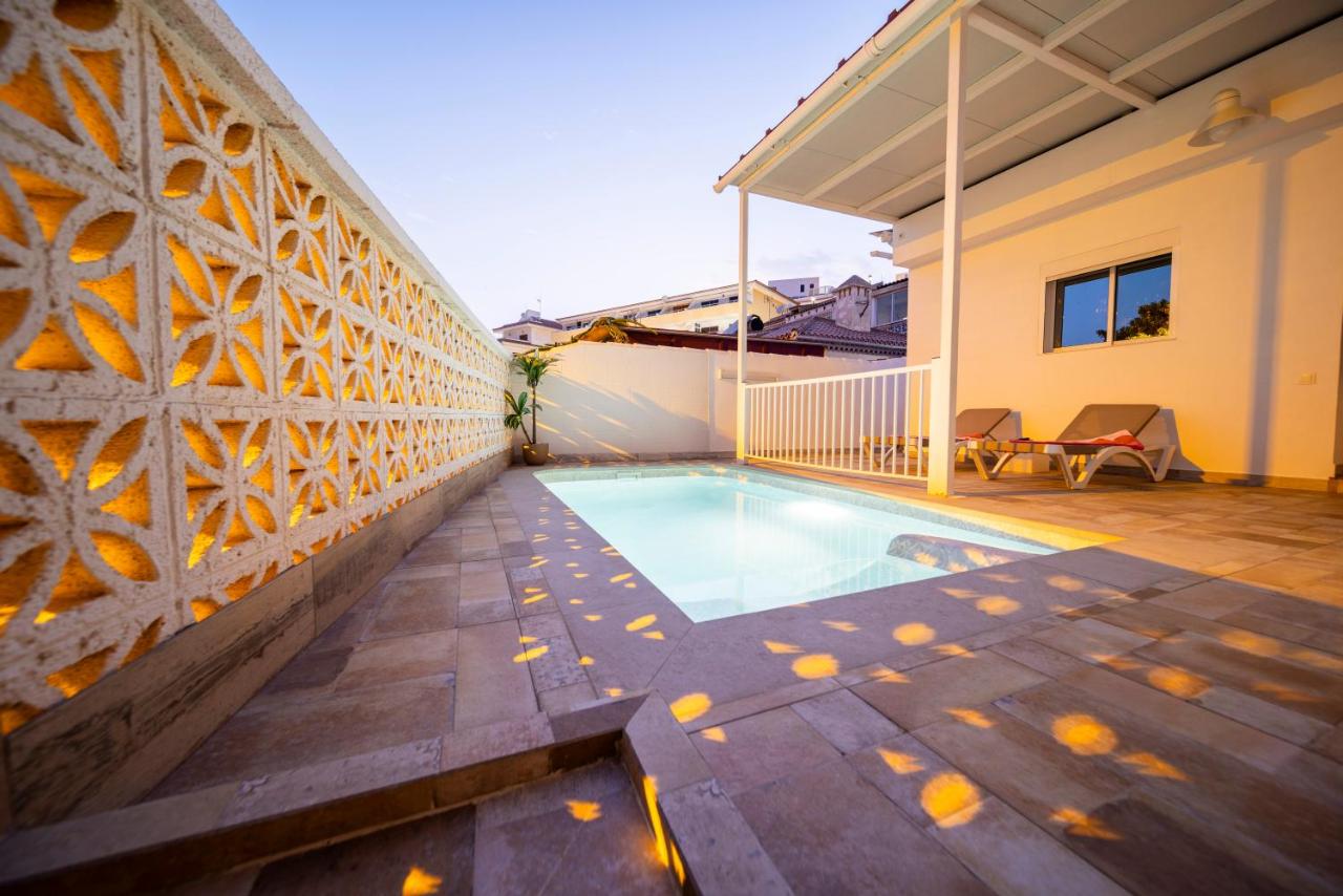 Cat ART Home Costa Adeje - 3 BR - Near Siam Park - Private Pool - B&B Adeje