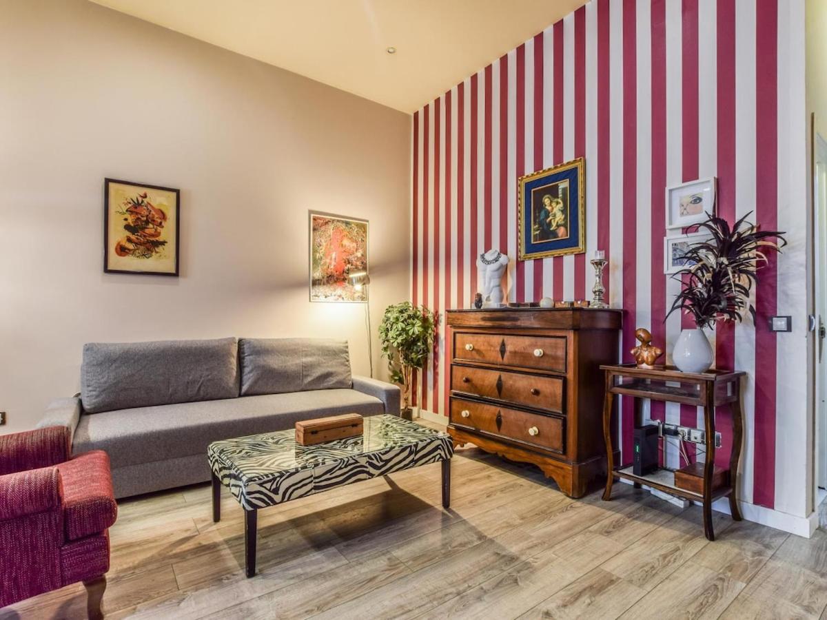Madrid Rio Spacious 2-Bed Apartment - Up to 6 Guests - Chambres d'hôtes Madrid