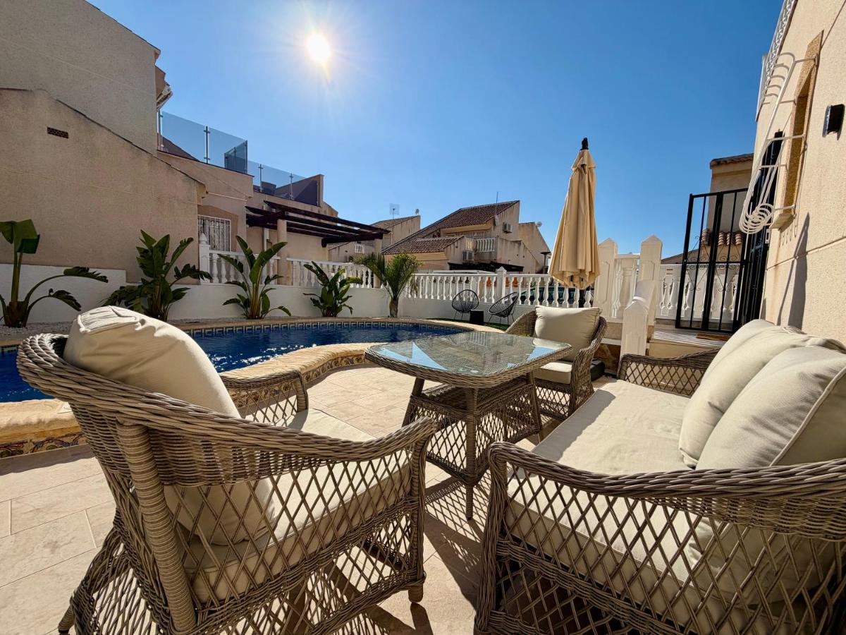 Villa Emika with private pool in Ciudad Quesada - B&B Quesada